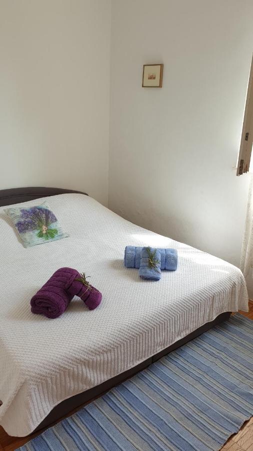 Apartman On The Beach - Nemira, Omis Apartment Exterior photo