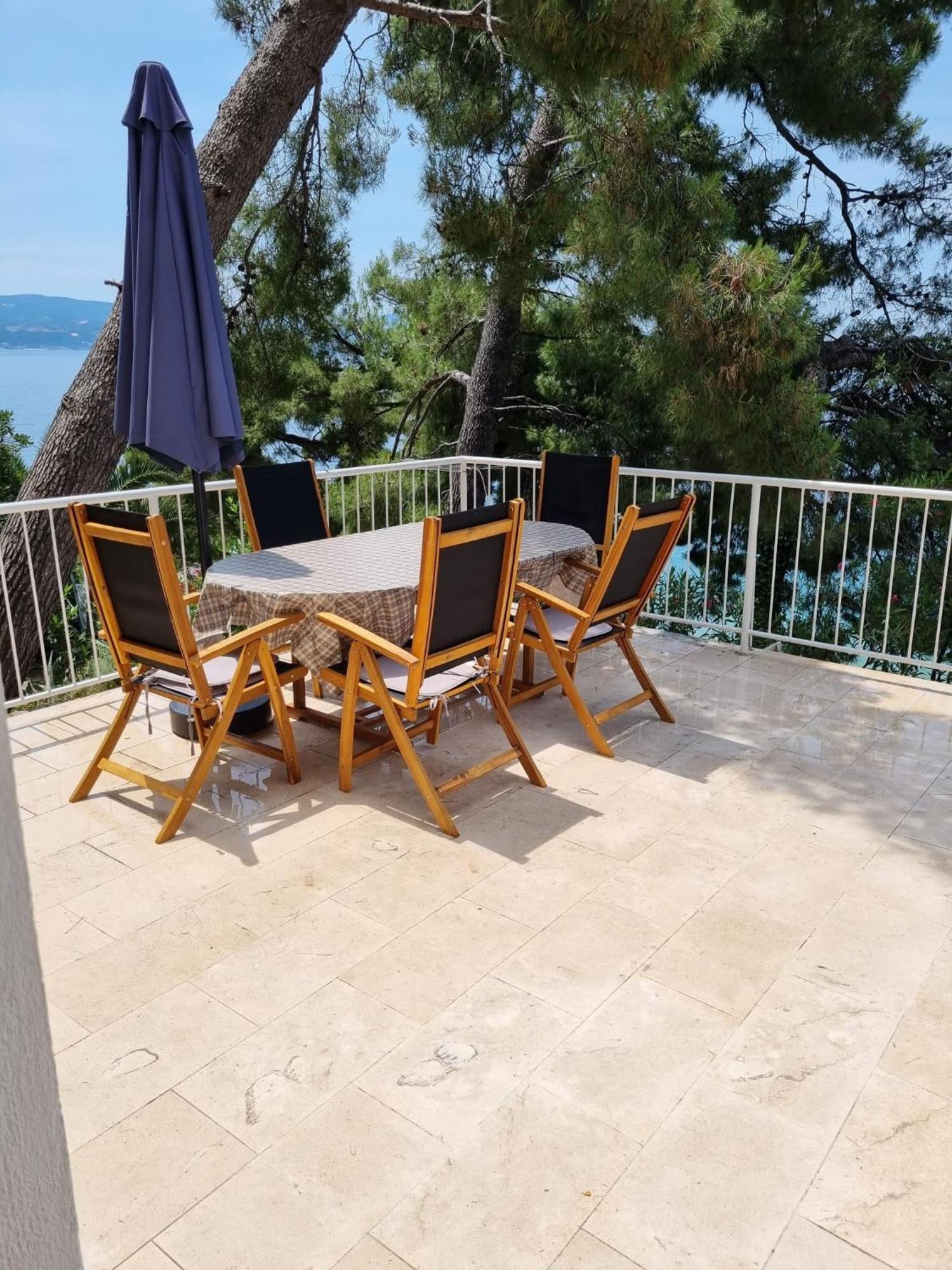 Apartman On The Beach - Nemira, Omis Apartment Exterior photo